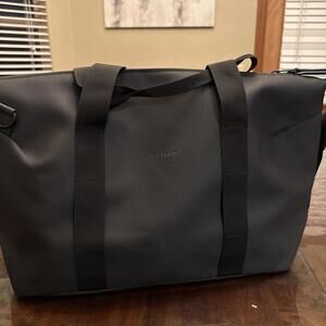 Rains Hilo Weekend Bag Black  Overnight Travel Gym Carry Bag  No Shoulder strap